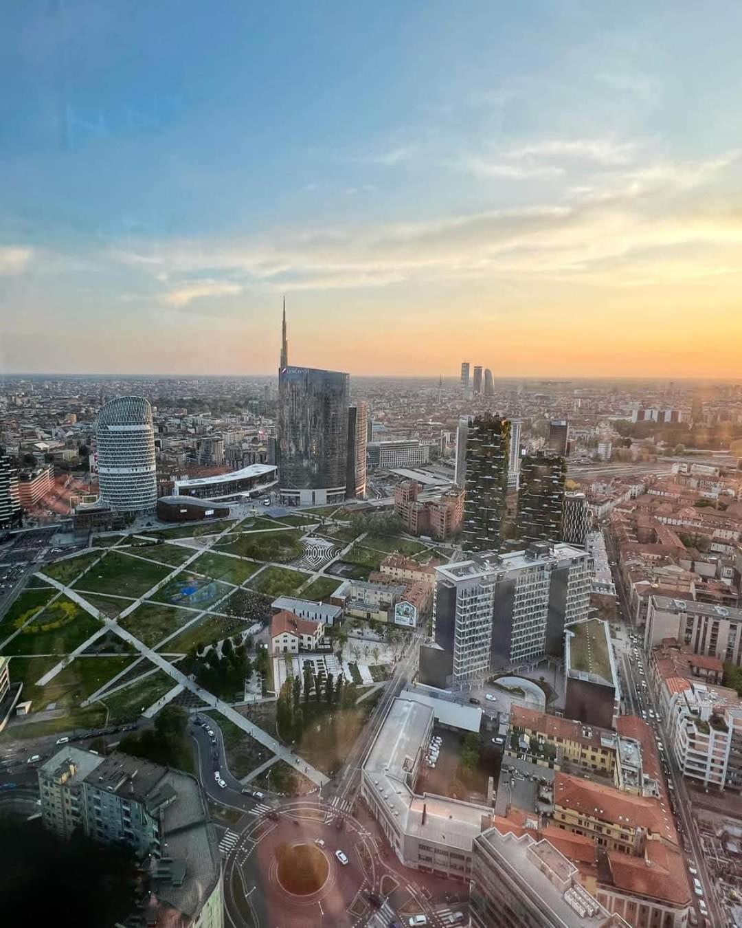 Milano Isola - Bright 2-Room Apartment With Balcony Exteriör bild